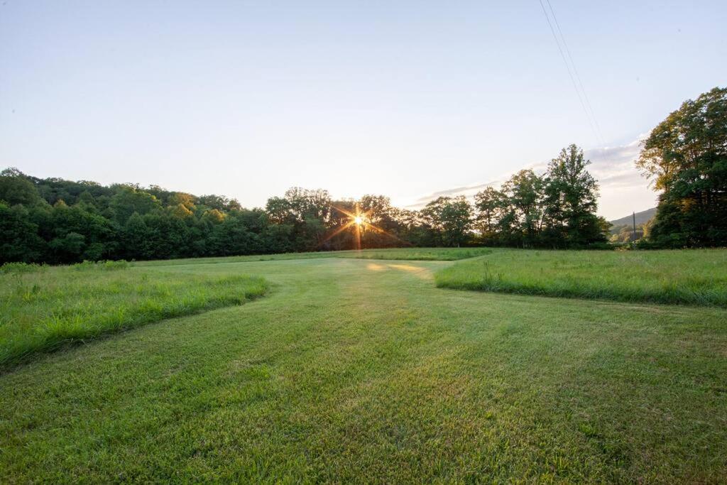 River Runs Through It -Cottage On 70 Acre Winery Mount Airy Luaran gambar