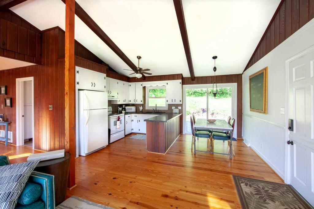 River Runs Through It -Cottage On 70 Acre Winery Mount Airy Luaran gambar