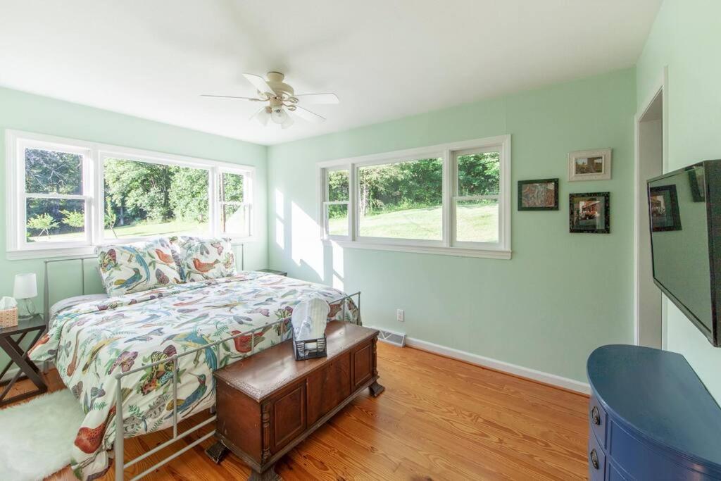 River Runs Through It -Cottage On 70 Acre Winery Mount Airy Luaran gambar